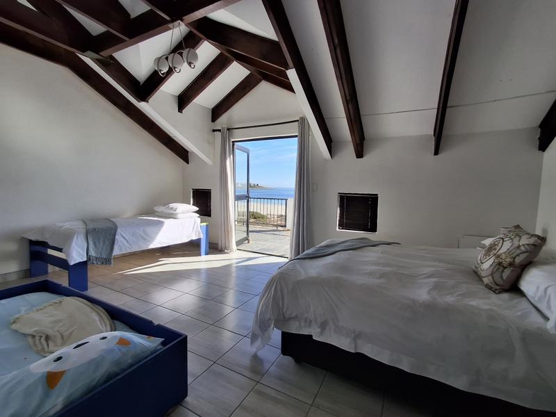 To Let 3 Bedroom Property for Rent in Golden Mile Western Cape